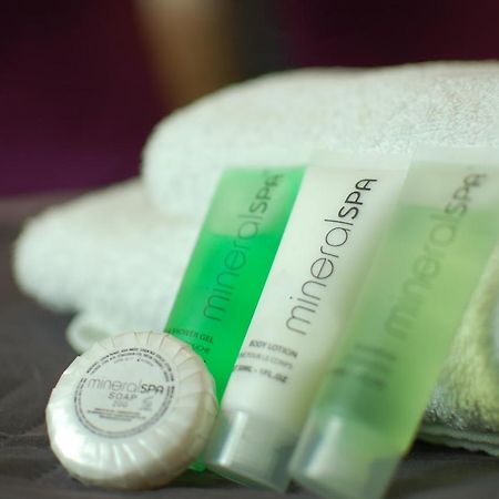 Montpellier Villa 切尔滕纳姆 外观 照片